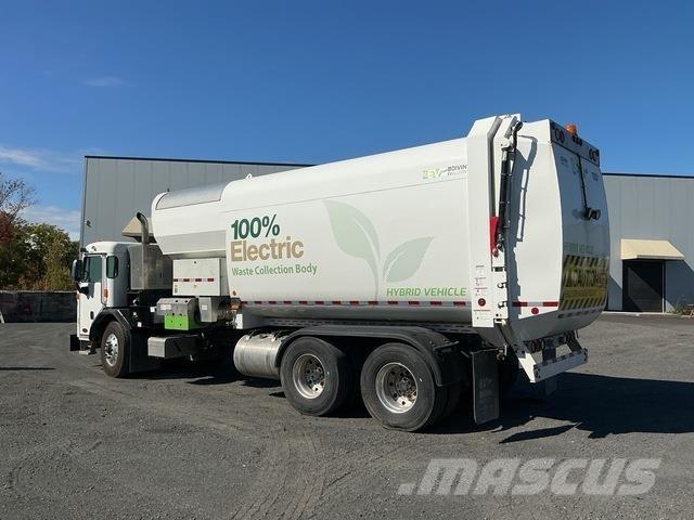Peterbilt  Garbage Trucks / Recycling Trucks