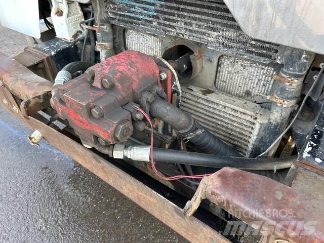 Peterbilt 320 Garbage Trucks / Recycling Trucks