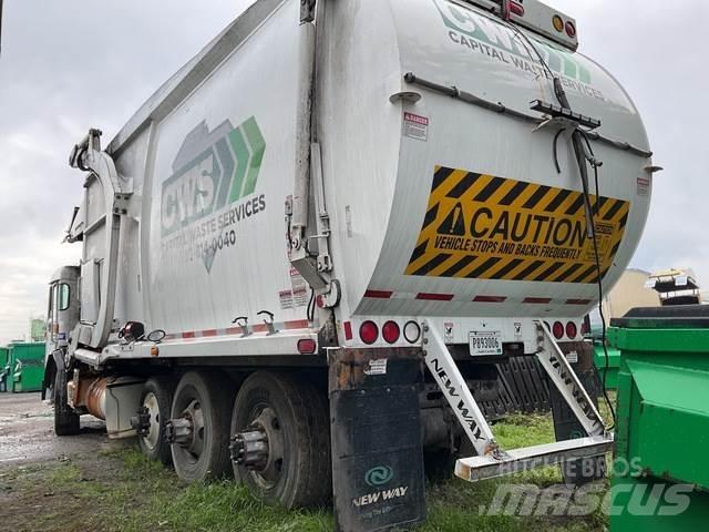 Peterbilt 320 Garbage Trucks / Recycling Trucks