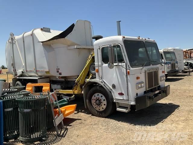 Peterbilt 320 Garbage Trucks / Recycling Trucks