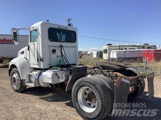 Peterbilt 335 Conventional Trucks / Tractor Trucks