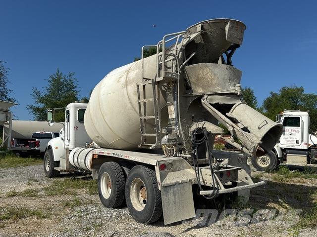 Peterbilt 335 Other Trucks