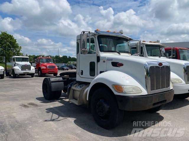 Peterbilt 337 Conventional Trucks / Tractor Trucks