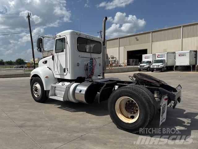 Peterbilt 337 Conventional Trucks / Tractor Trucks