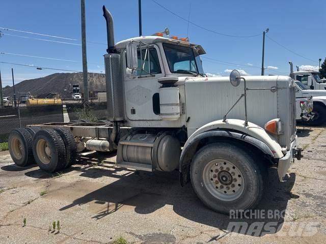 Peterbilt 357 Conventional Trucks / Tractor Trucks