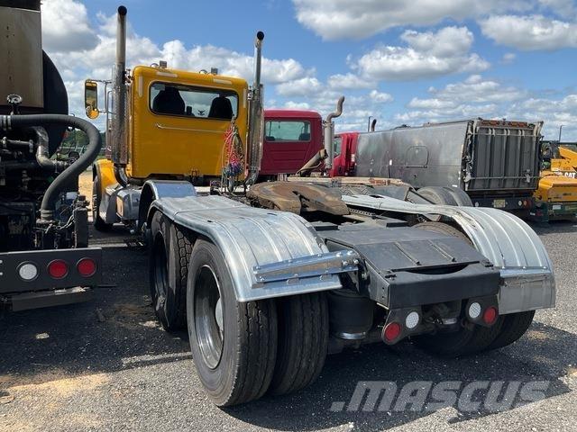 Peterbilt 367 Conventional Trucks / Tractor Trucks