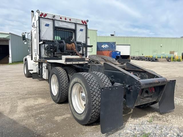 Peterbilt 378 Tow Trucks / Wreckers