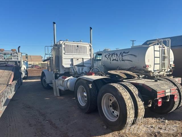Peterbilt 378 Conventional Trucks / Tractor Trucks
