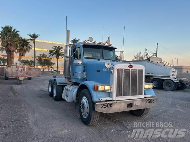 Peterbilt 378 Conventional Trucks / Tractor Trucks