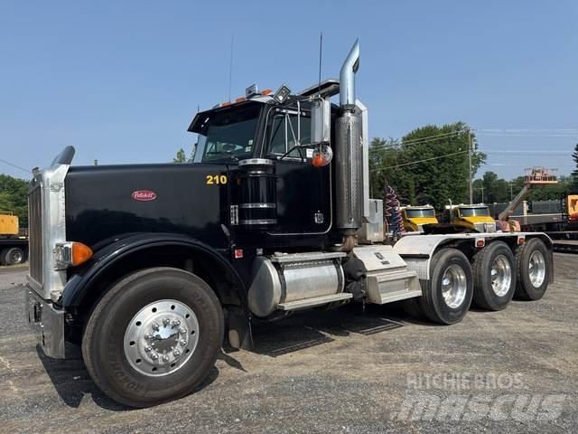 Peterbilt 378 Conventional Trucks / Tractor Trucks
