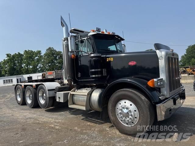 Peterbilt 378 Conventional Trucks / Tractor Trucks