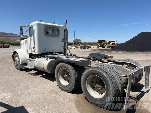 Peterbilt 378 Conventional Trucks / Tractor Trucks