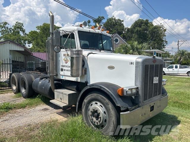 Peterbilt 378 Conventional Trucks / Tractor Trucks