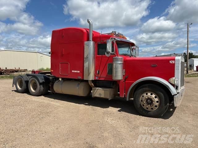 Peterbilt 379 Conventional Trucks / Tractor Trucks