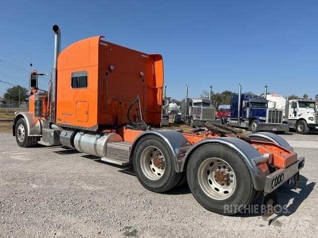 Peterbilt 379 Conventional Trucks / Tractor Trucks