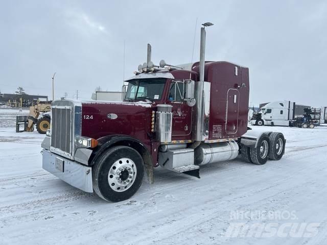 Peterbilt 379 Conventional Trucks / Tractor Trucks