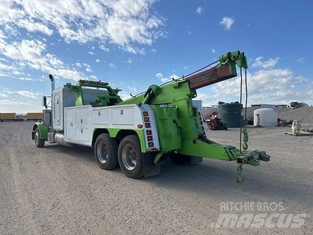 Peterbilt 379 Tow Trucks / Wreckers