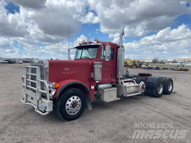 Peterbilt 379 Conventional Trucks / Tractor Trucks