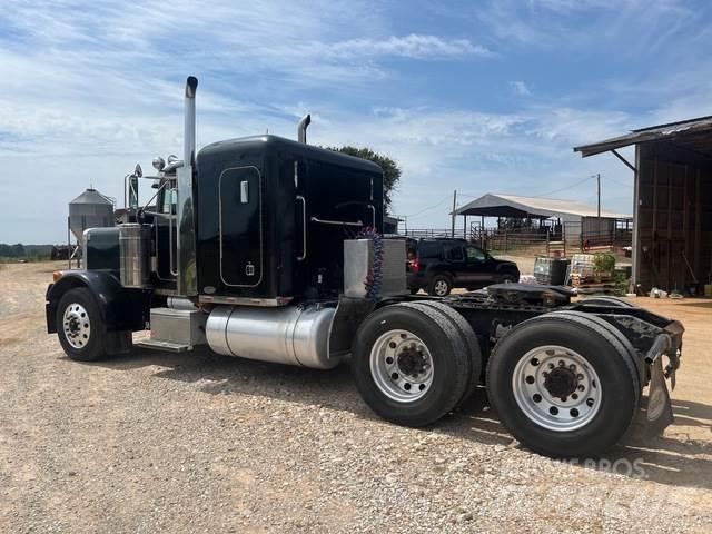 Peterbilt 379 Conventional Trucks / Tractor Trucks