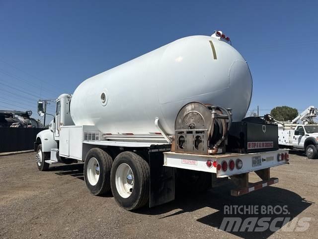 Peterbilt 382 Tank Trucks