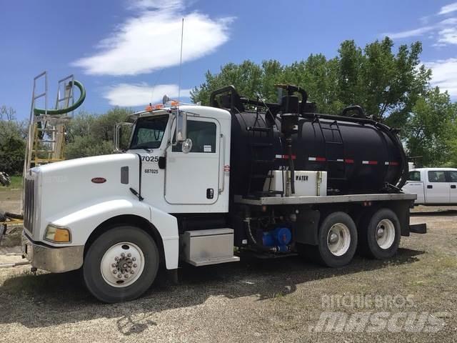 Peterbilt 385 Vacuum Trucks