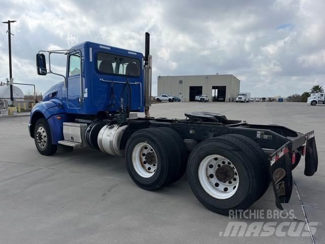 Peterbilt 386 Conventional Trucks / Tractor Trucks