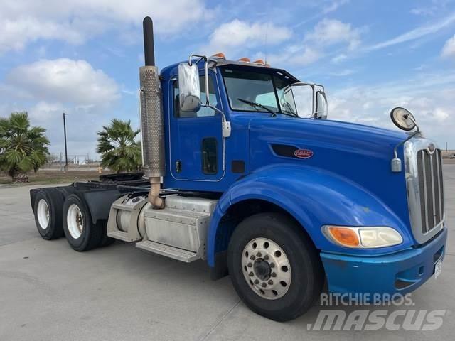 Peterbilt 386 Conventional Trucks / Tractor Trucks