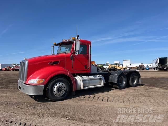 Peterbilt 386 Conventional Trucks / Tractor Trucks