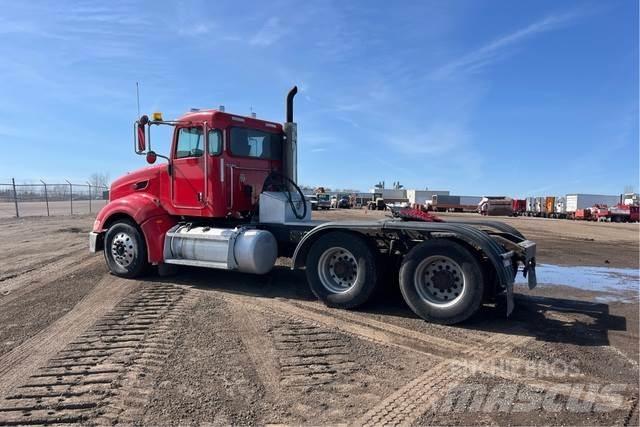 Peterbilt 386 Conventional Trucks / Tractor Trucks