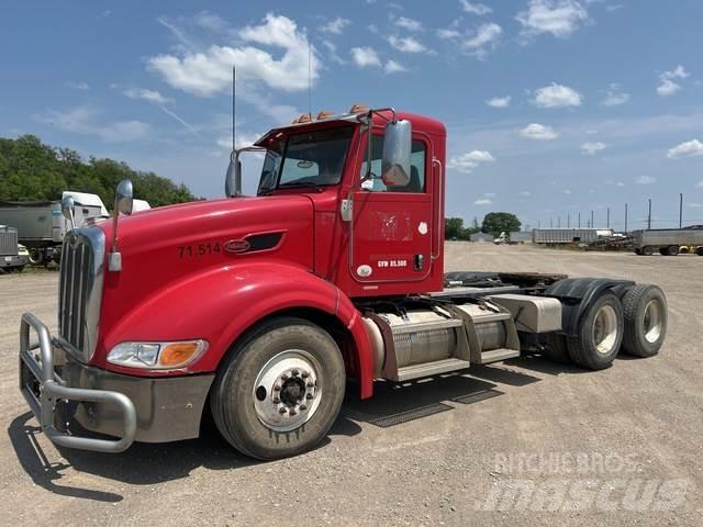 Peterbilt 386 Conventional Trucks / Tractor Trucks