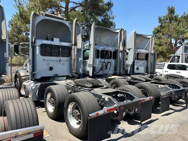 Peterbilt 386 Conventional Trucks / Tractor Trucks