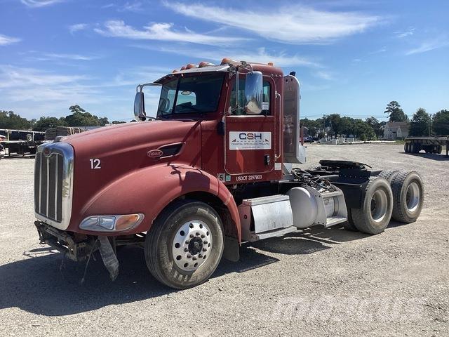 Peterbilt 386 Conventional Trucks / Tractor Trucks