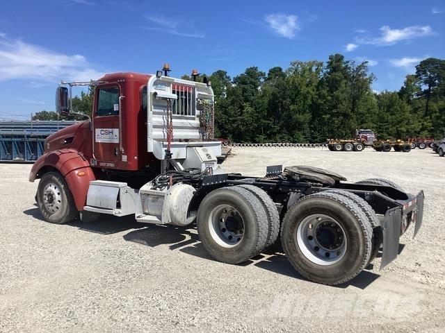 Peterbilt 386 Conventional Trucks / Tractor Trucks