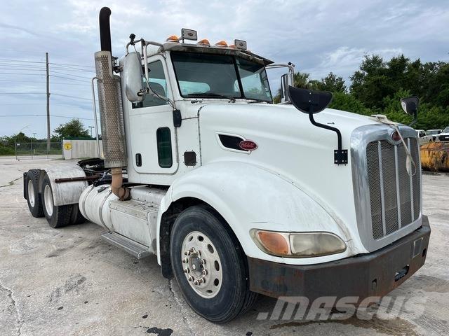 Peterbilt 386 Conventional Trucks / Tractor Trucks