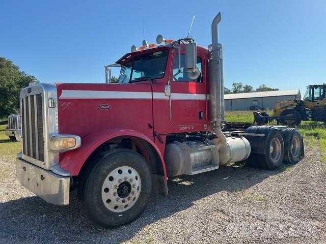 Peterbilt 388 Conventional Trucks / Tractor Trucks