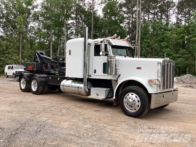Peterbilt 388 Tow Trucks / Wreckers