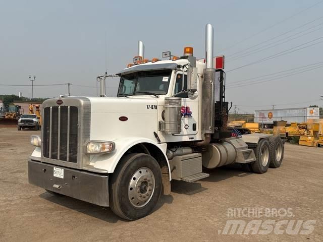 Peterbilt 388 Tow Trucks / Wreckers