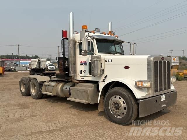 Peterbilt 388 Tow Trucks / Wreckers
