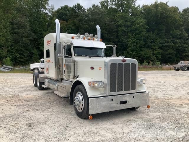 Peterbilt 389 Conventional Trucks / Tractor Trucks