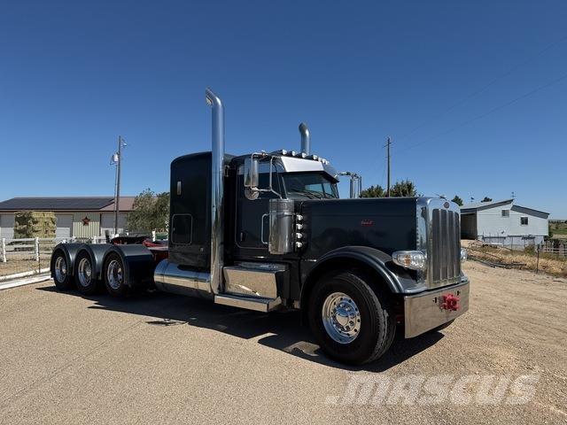 Peterbilt 389 Conventional Trucks / Tractor Trucks