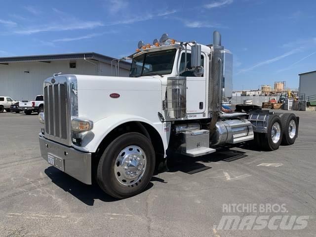 Peterbilt 389 Conventional Trucks / Tractor Trucks