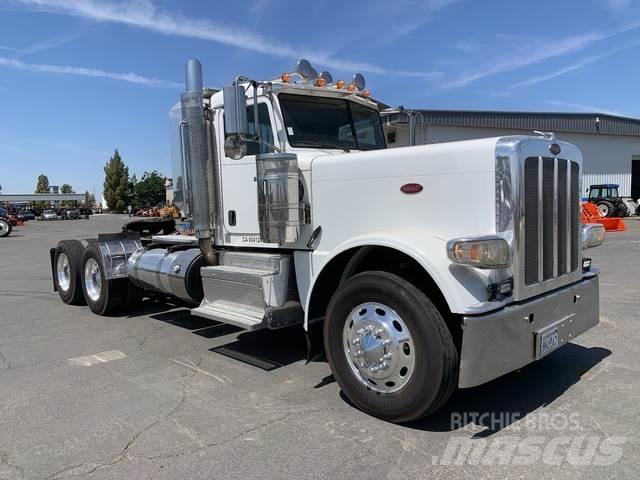 Peterbilt 389 Conventional Trucks / Tractor Trucks