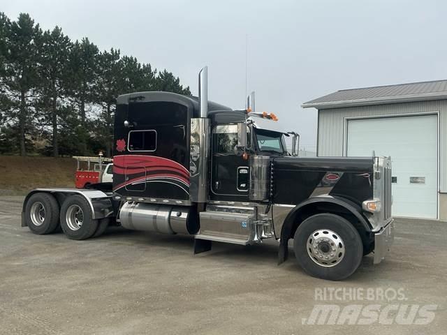 Peterbilt 389 Conventional Trucks / Tractor Trucks