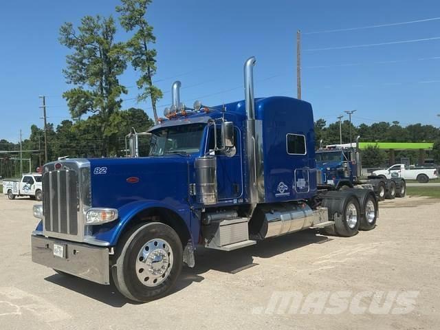 Peterbilt 389 Conventional Trucks / Tractor Trucks