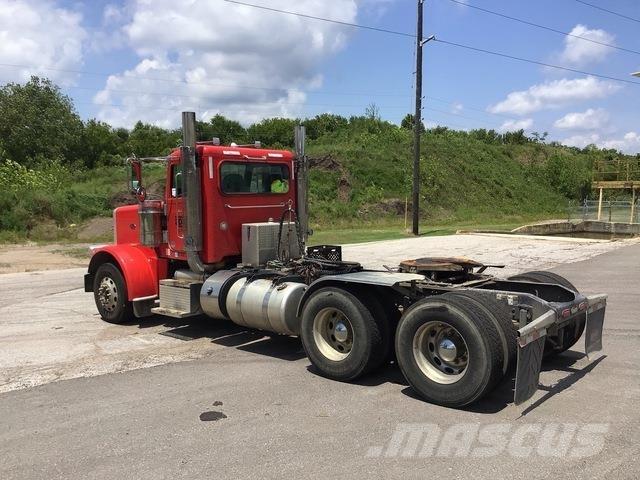 Peterbilt 389 Conventional Trucks / Tractor Trucks