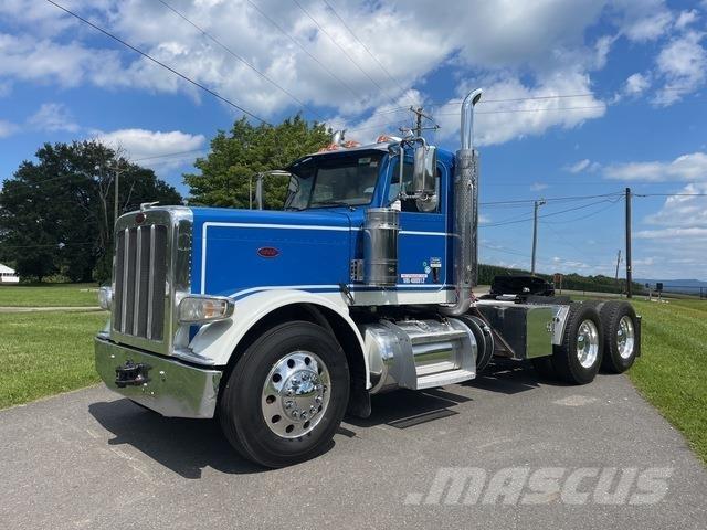 Peterbilt 389 Conventional Trucks / Tractor Trucks