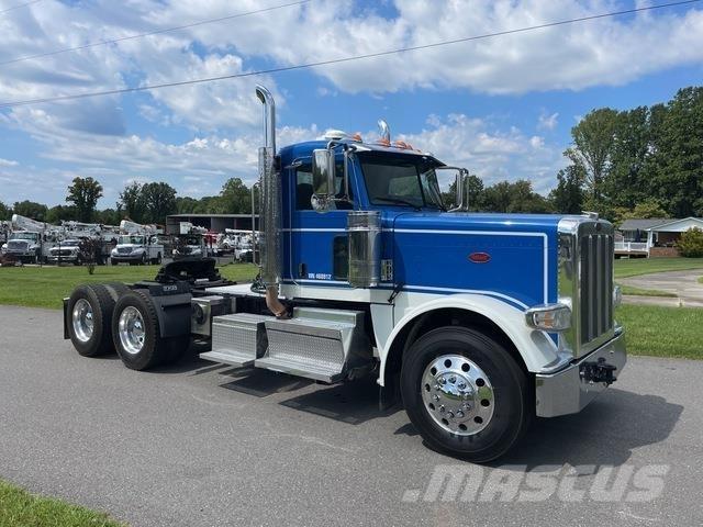 Peterbilt 389 Conventional Trucks / Tractor Trucks