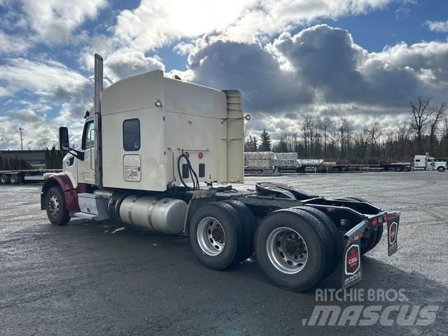 Peterbilt 567 Conventional Trucks / Tractor Trucks