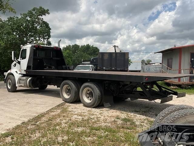 Peterbilt 567 Tow Trucks / Wreckers