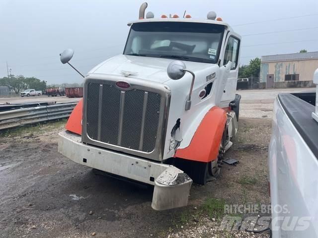Peterbilt 567 Conventional Trucks / Tractor Trucks